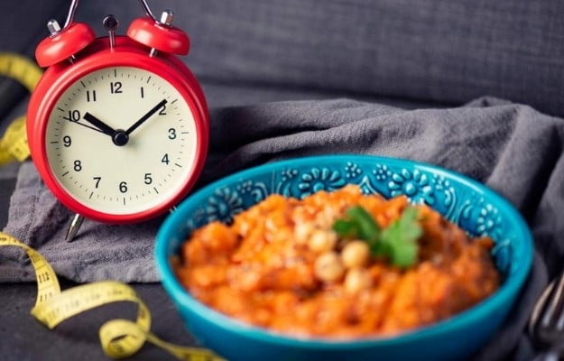 pilau rice with a clock | Which Intermittent Fasting schedule can I follow? | 10 Reasons Why Intermittent Fasting Is The Simplest Diet Ever